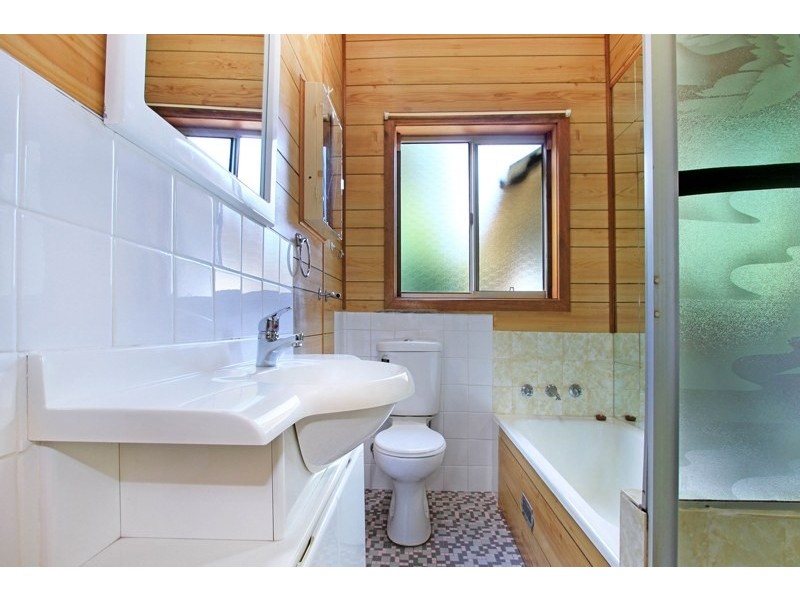 28 Denise Street, Lake Heights NSW 2502