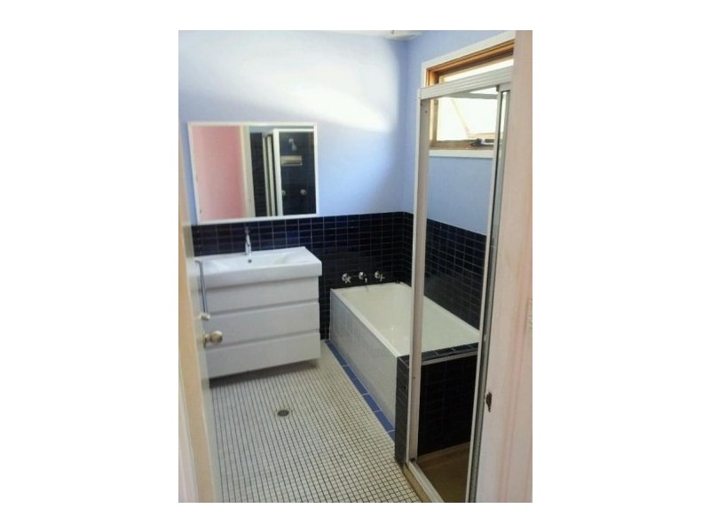 2 Ambleside Avenue, Mount Keira NSW 2500