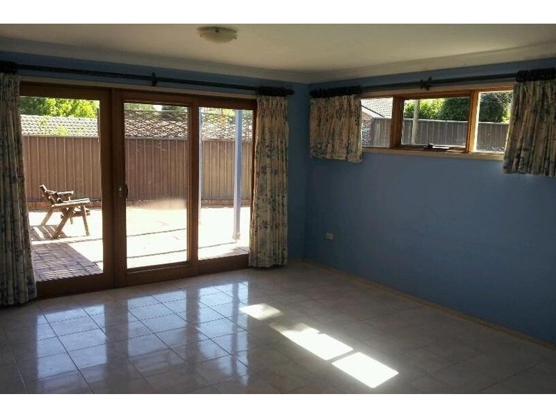 2 Ambleside Avenue, Mount Keira NSW 2500