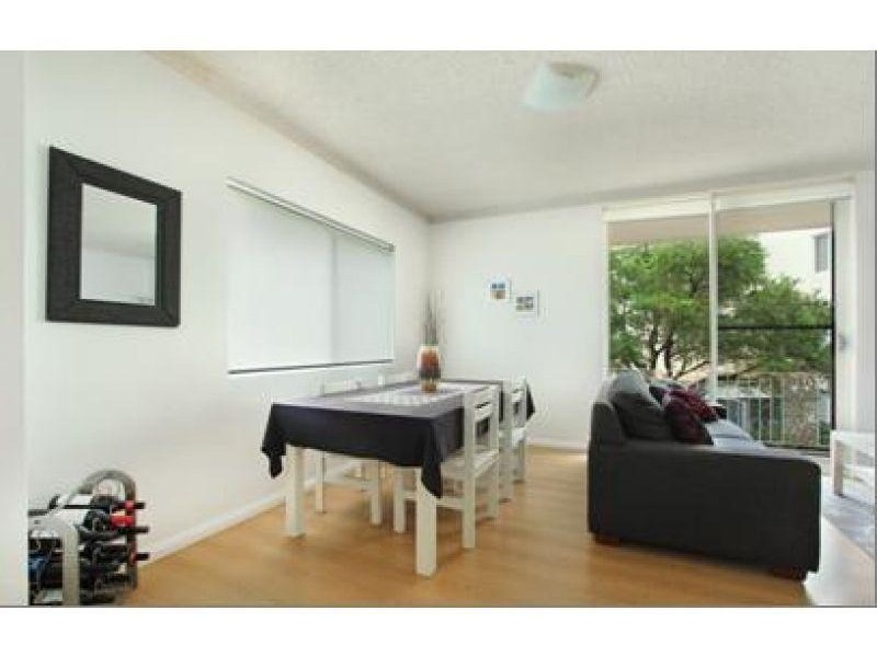 2/16 Kembla Street, Wollongong NSW 2500