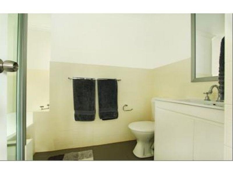 2/16 Kembla Street, Wollongong NSW 2500