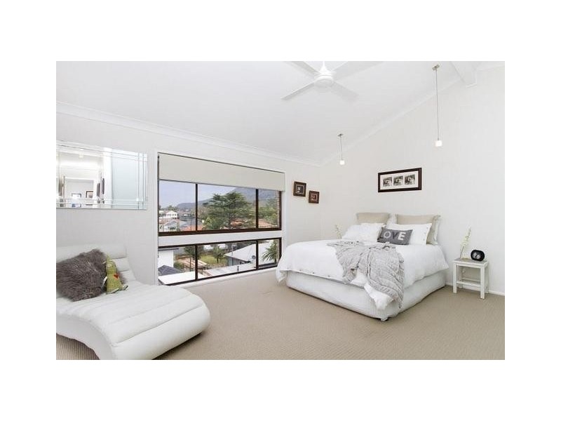 28 Hillcrest Street, Woonona NSW 2517