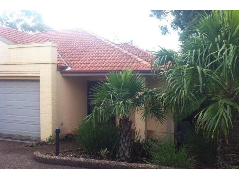 1/2 Foothills Road, Corrimal NSW 2518