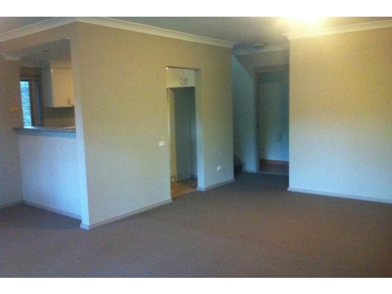 1/2 Foothills Road, Corrimal NSW 2518