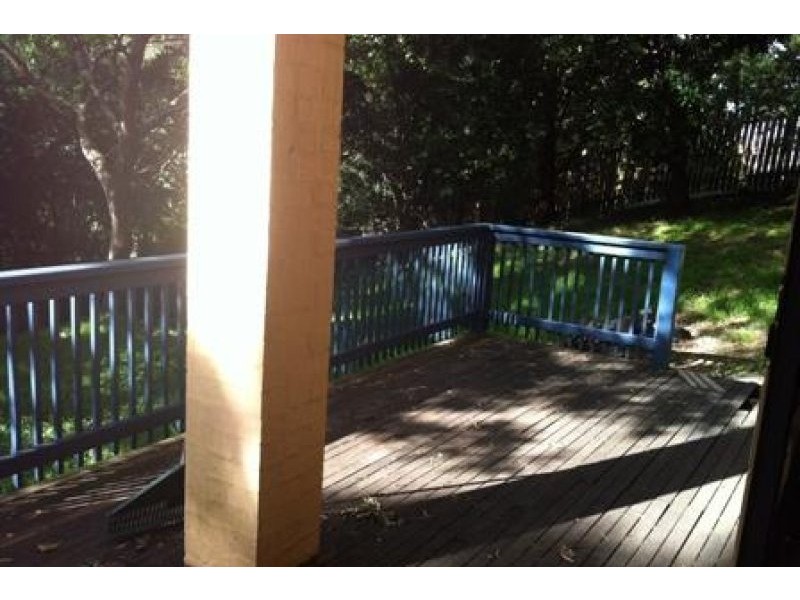 1/2 Foothills Road, Corrimal NSW 2518