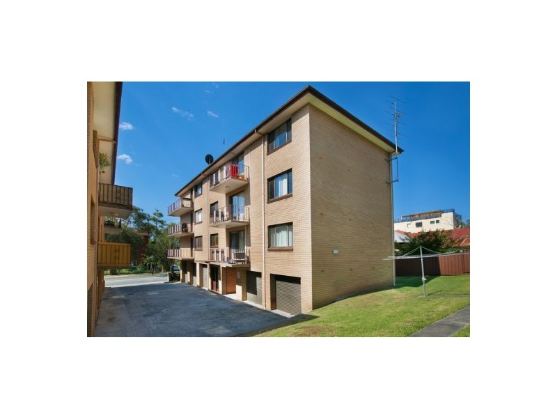 2/57 – 59 Bourke Street, Wollongong North NSW 2500