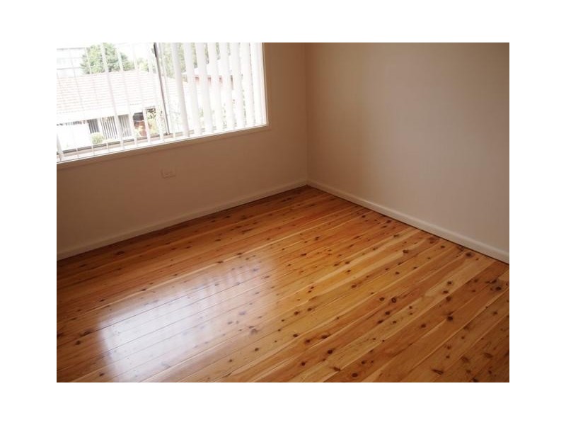 1/21 Burgess Avenue, Figtree NSW 2525