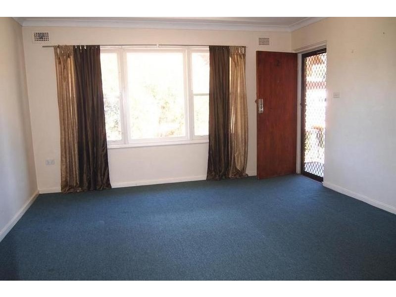 2/1 Lewis Drive, Figtree NSW 2525