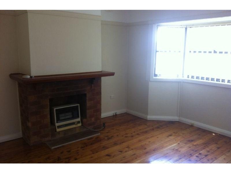 18 Graham Avenue, Gwynneville NSW 2500