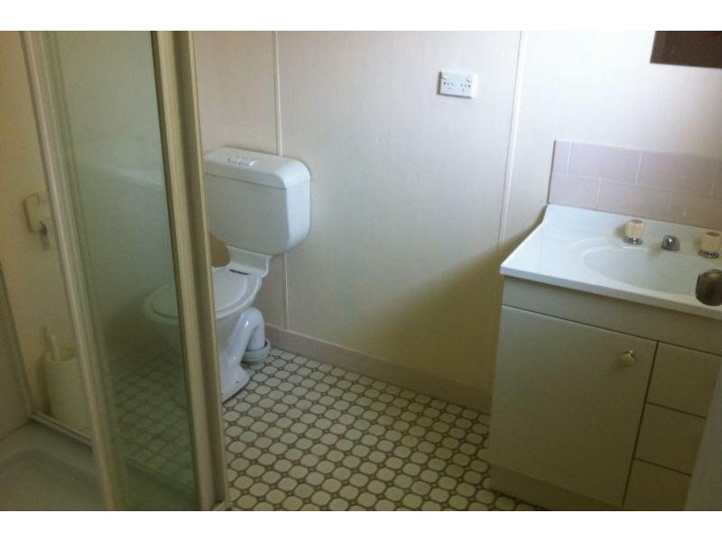 18 Graham Avenue, Gwynneville NSW 2500