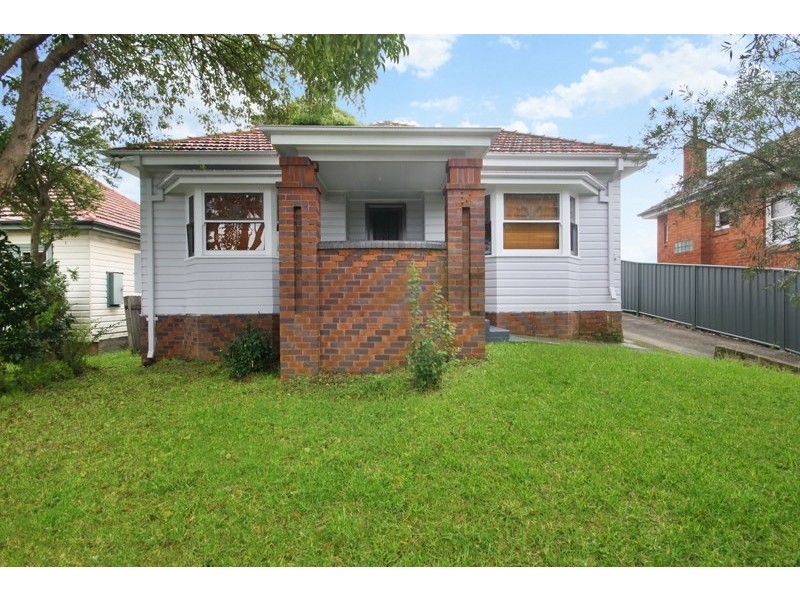 30 Mt Keira Road, Wollongong West NSW 2500
