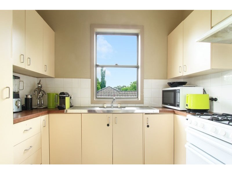 25 Mount Street, Mount Saint Thomas NSW 2500