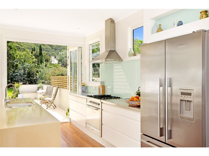 2  Maxwell Road, Austinmer NSW 2515