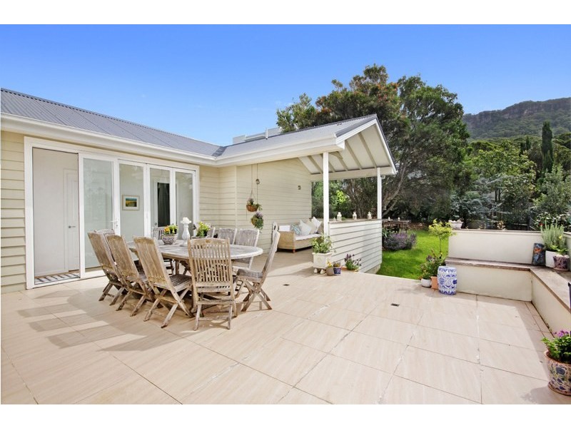 2  Maxwell Road, Austinmer NSW 2515