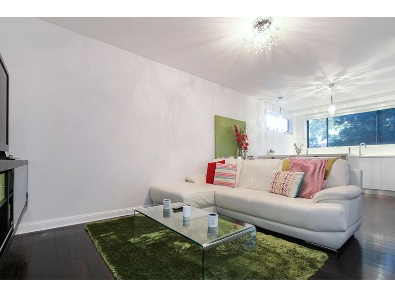 5/148 Auburn Street, Coniston NSW 2500