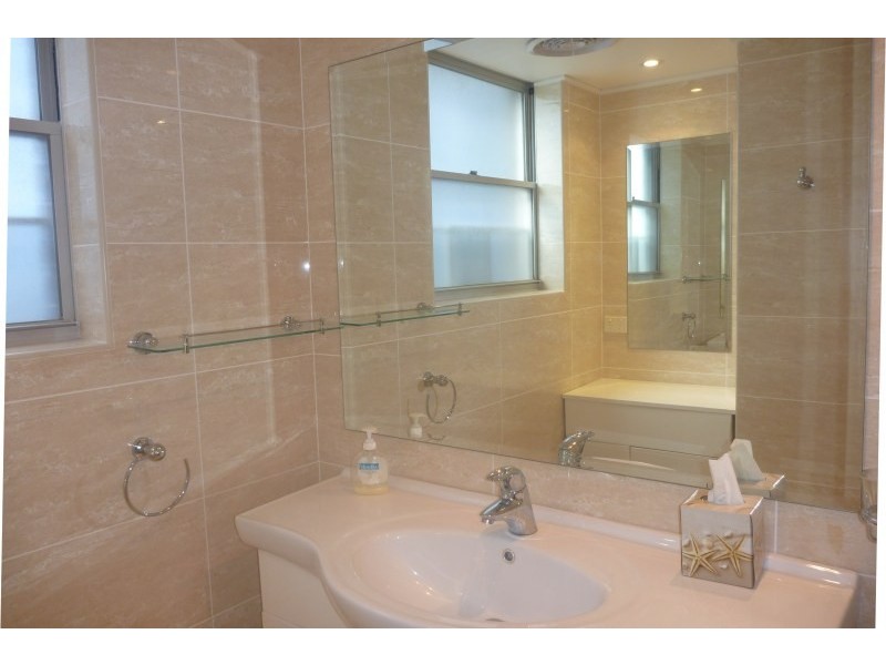 8/42-44 Cliff Road, Wollongong NSW 2500