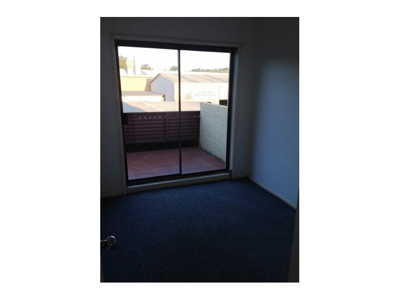 1/9 Mineral Road, Oak Flats NSW 2529