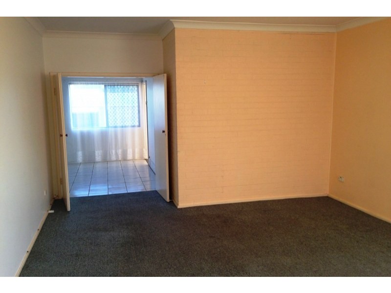 1/9 Mineral Road, Oak Flats NSW 2529