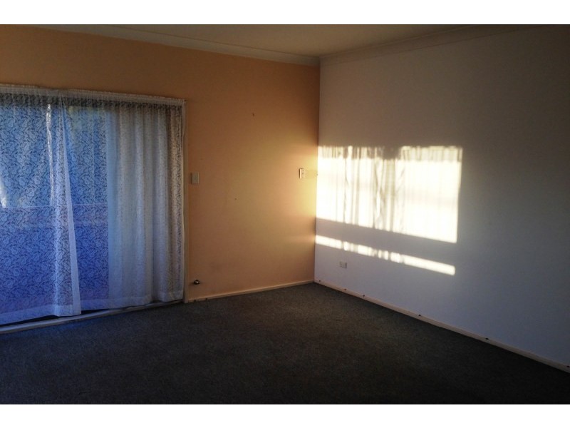 1/9 Mineral Road, Oak Flats NSW 2529