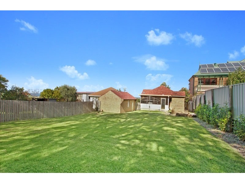23A Seaview Terrace, Thirroul NSW 2515