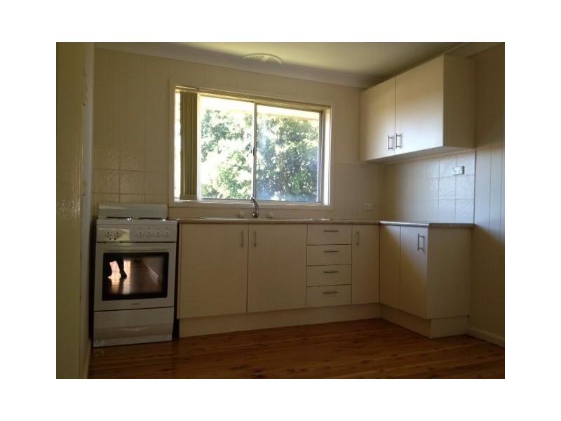 2/21 Burgess Avenue, Figtree NSW 2525