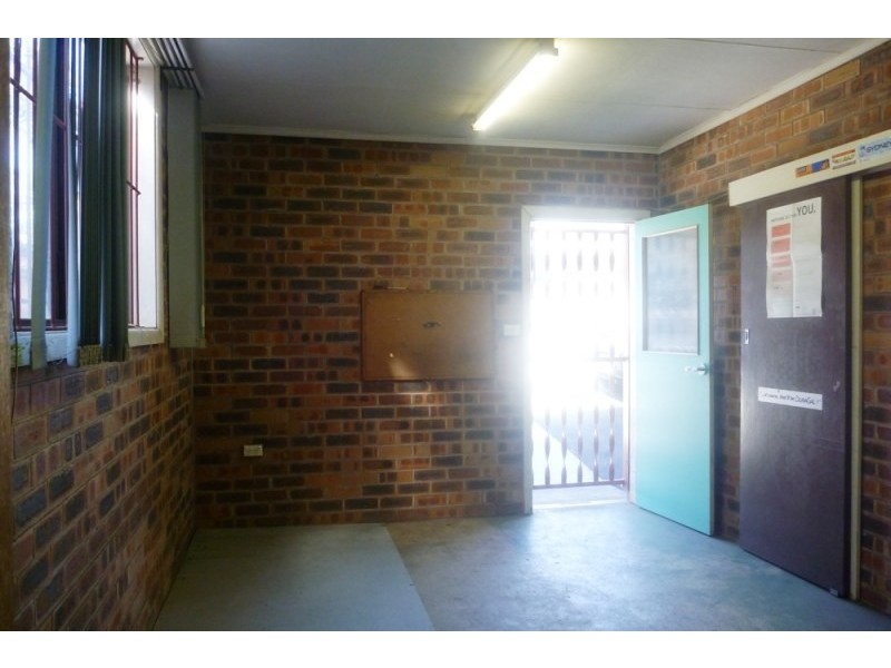 52 Doyle Avenue, Unanderra NSW 2526