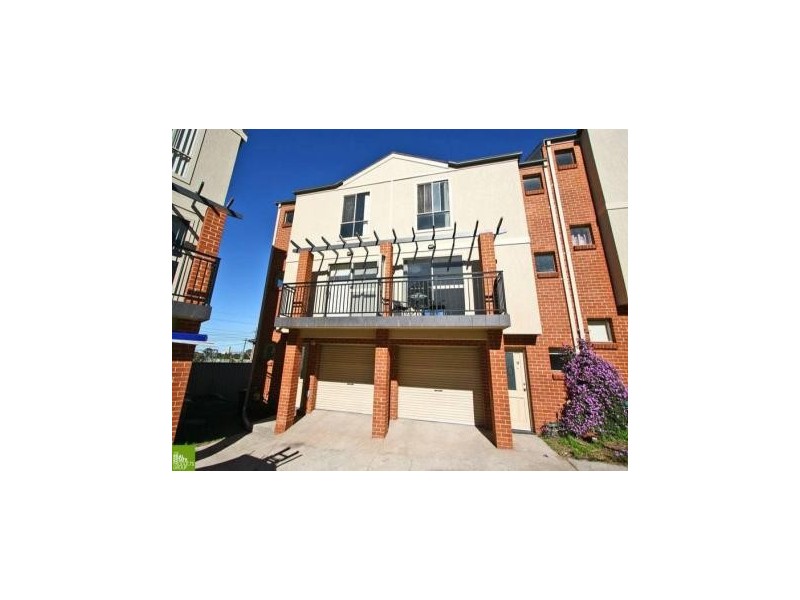 10/35 Bridge Street, Coniston NSW 2500