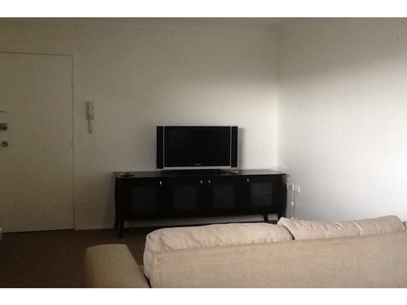 8/148 Auburn Street, Coniston NSW 2500