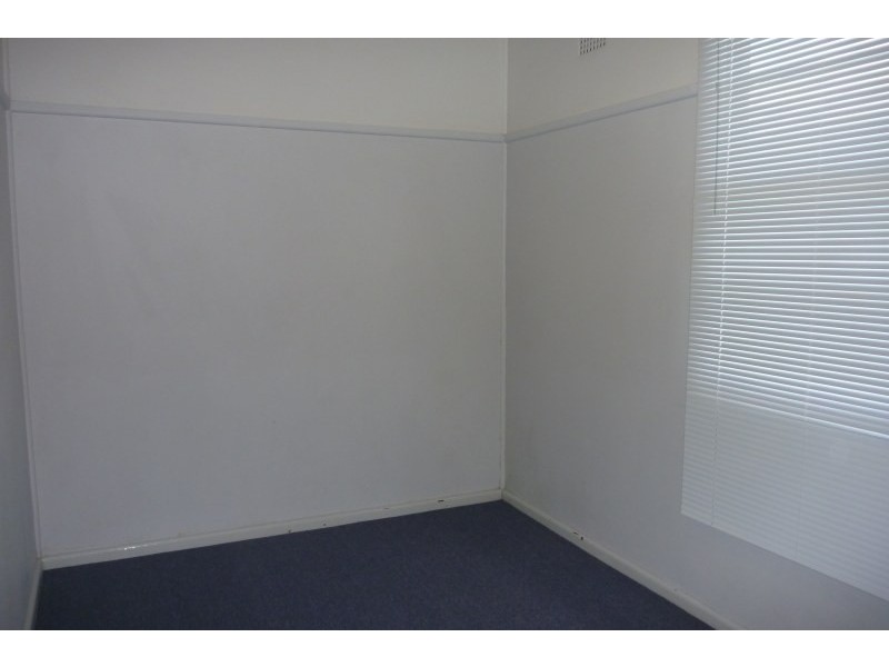 3 Blackman Parade, Unanderra NSW 2526