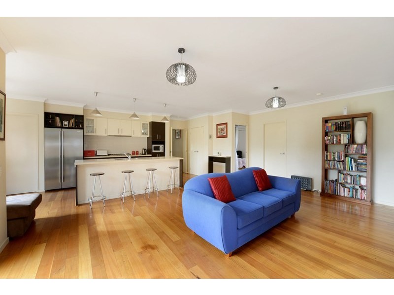 77 High Street, Robertson NSW 2577