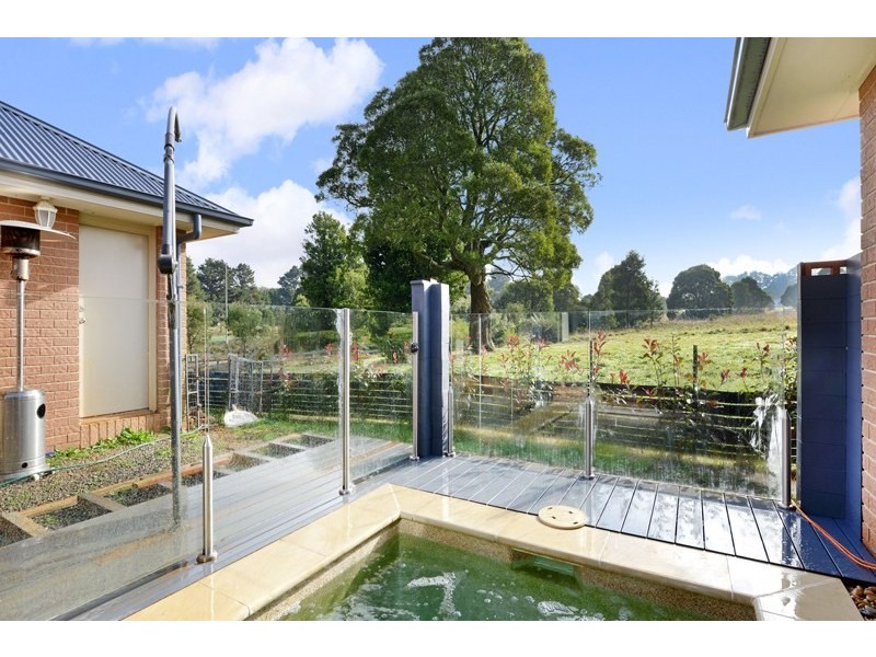 77 High Street, Robertson NSW 2577