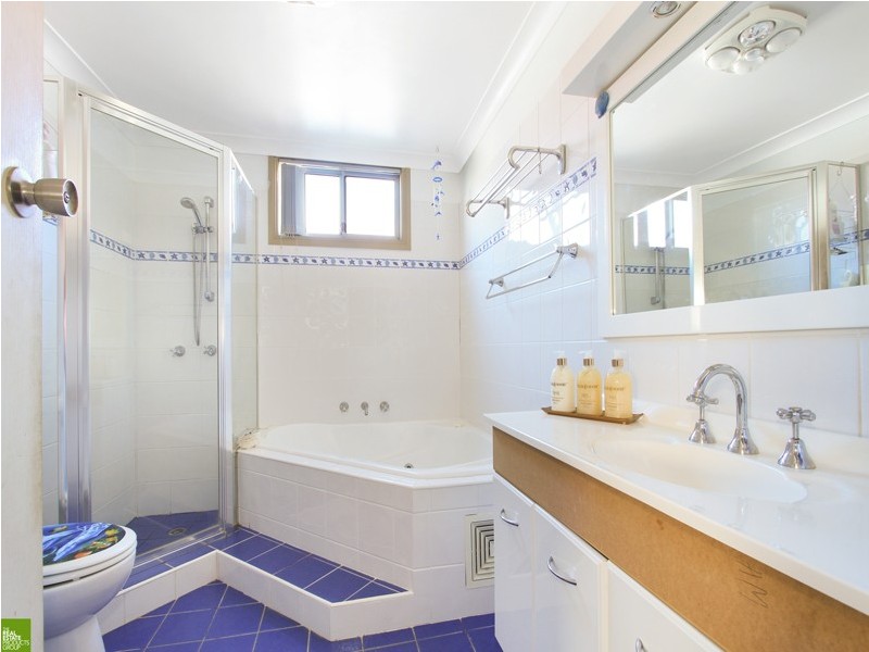 26 Hewitts Avenue, Thirroul NSW 2515