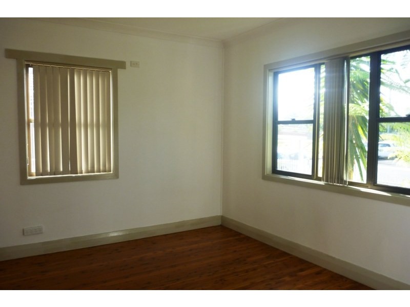 8 Porter Street, North Wollongong NSW 2500