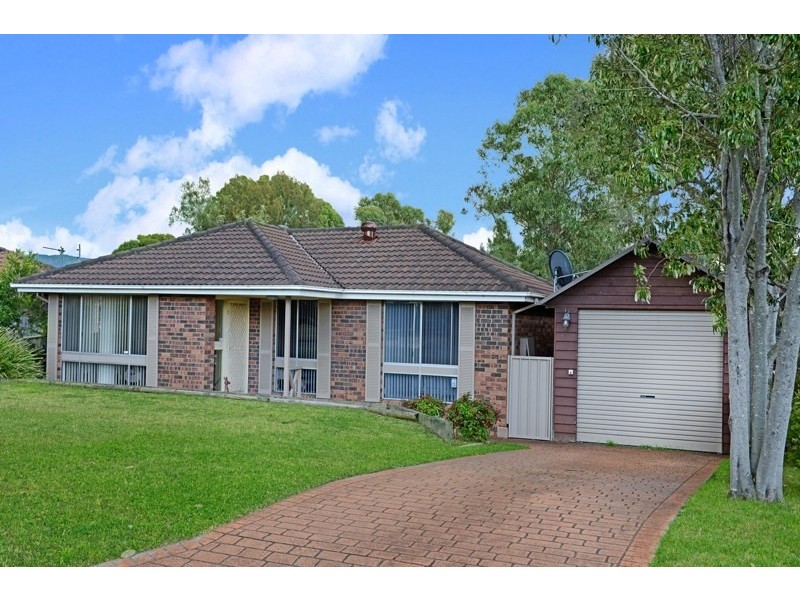 17 Fraser Crescent, Albion Park NSW 2527