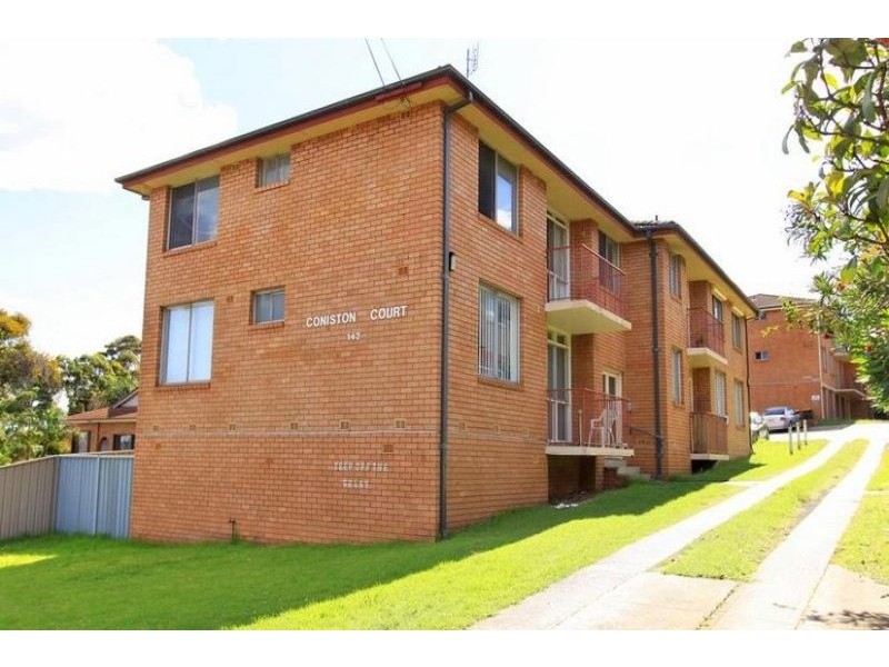 11/142 Gladstone Avenue, Coniston NSW 2500