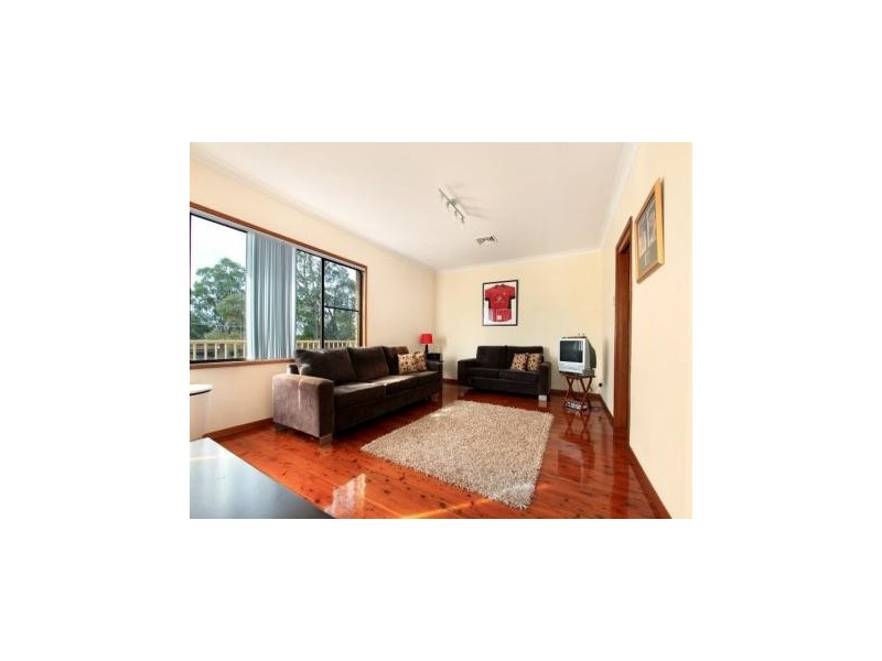 1 White Place, Figtree NSW 2525