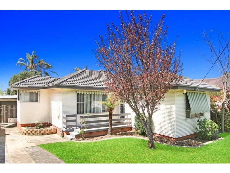 47 Phillip Crescent, Barrack Heights NSW 2528