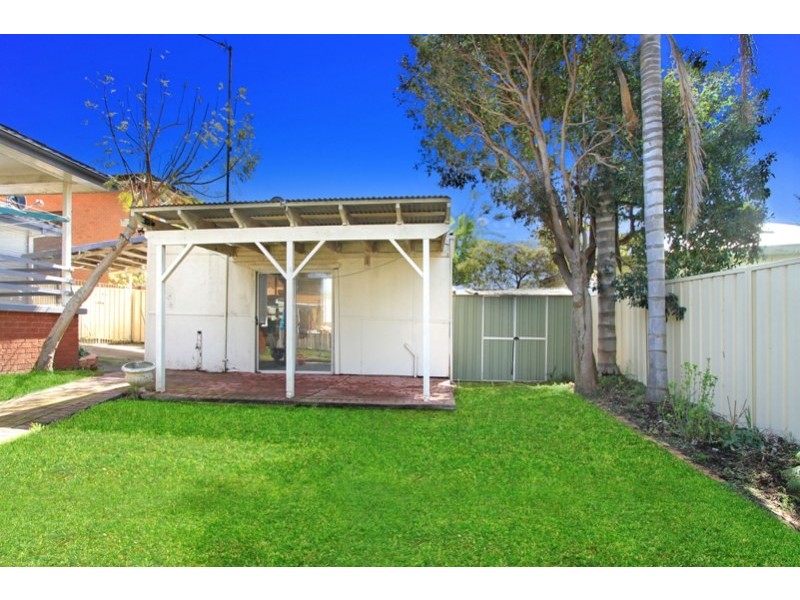 47 Phillip Crescent, Barrack Heights NSW 2528
