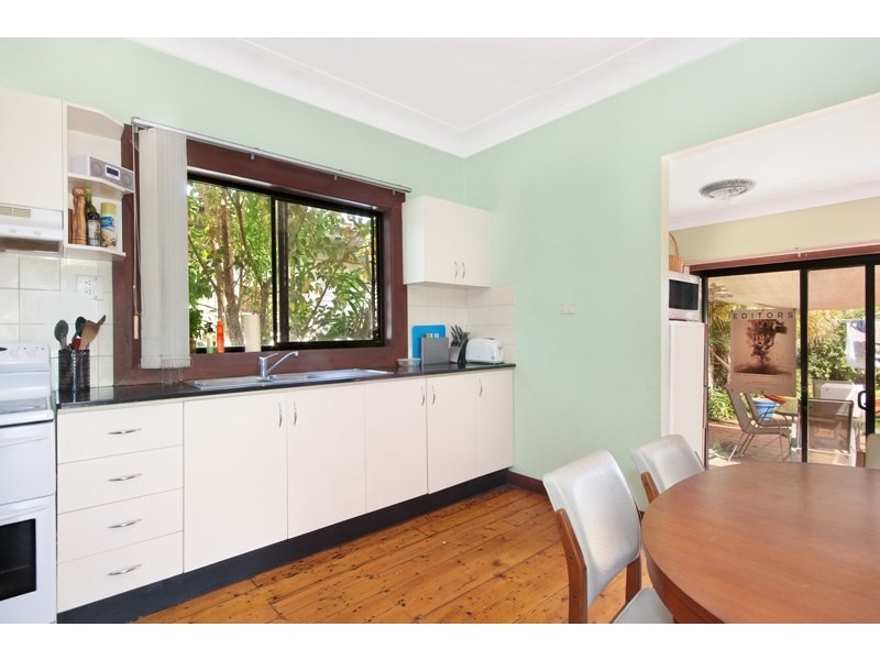 5 Ajax Avenue, North Wollongong NSW 2500