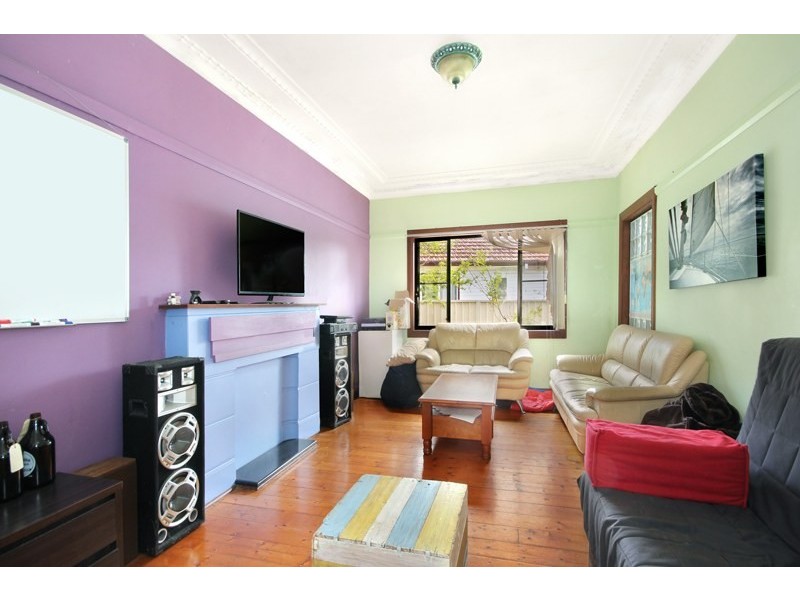 5 Ajax Avenue, North Wollongong NSW 2500