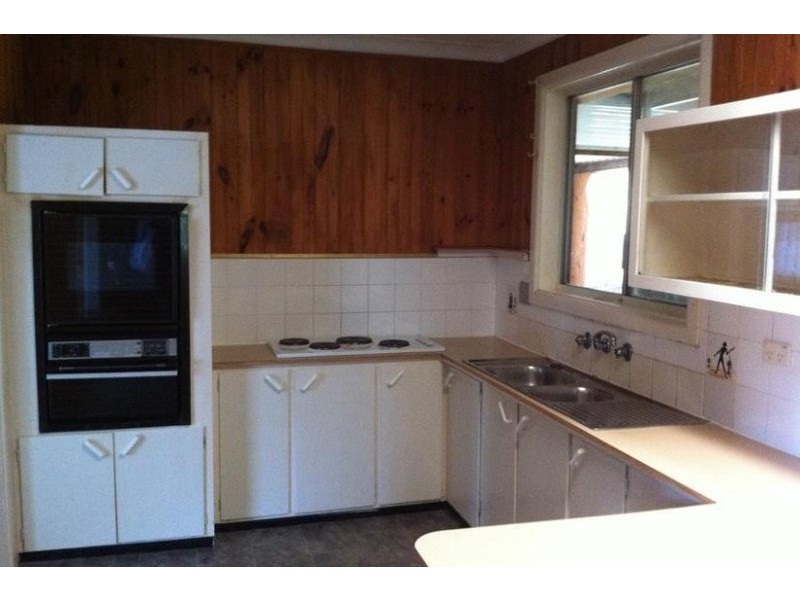 29 Armagh Parade, Thirroul NSW 2515