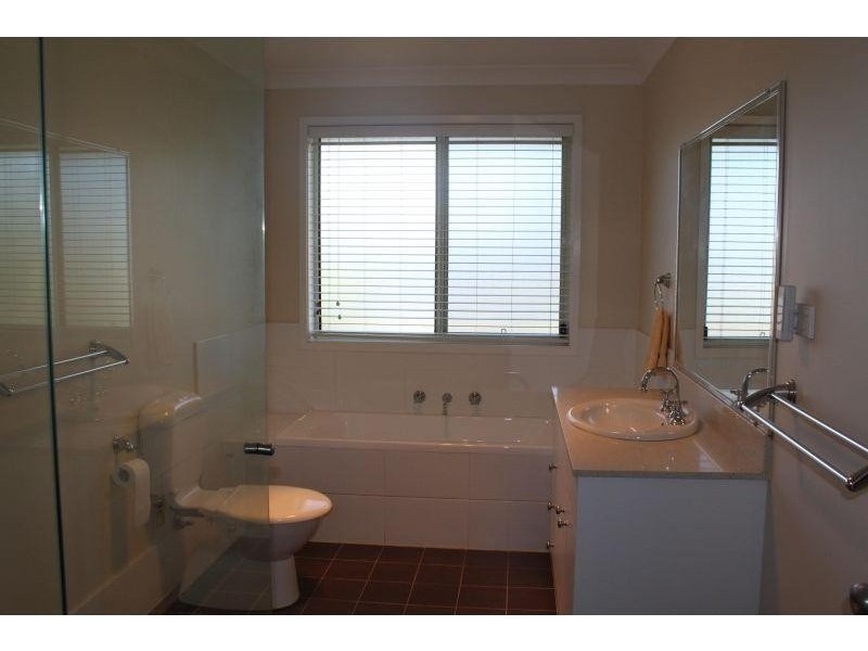 9 George Fuller Drive, Figtree NSW 2525