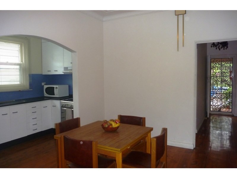 240 Gladstone Avenue, Mount Saint Thomas NSW 2500