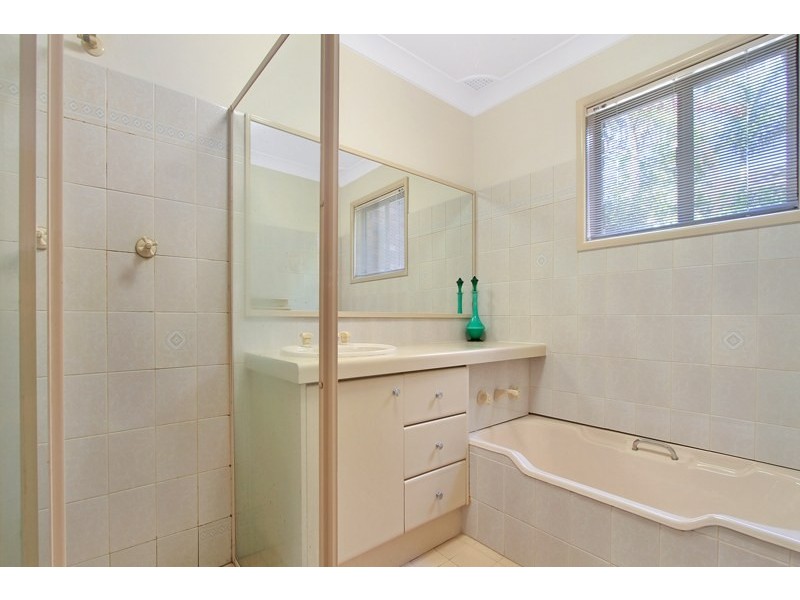 66 Koloona Avenue, Figtree NSW 2525