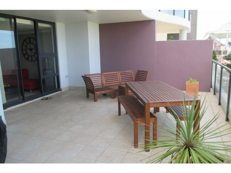 42/4 Bank Street, Wollongong NSW 2500