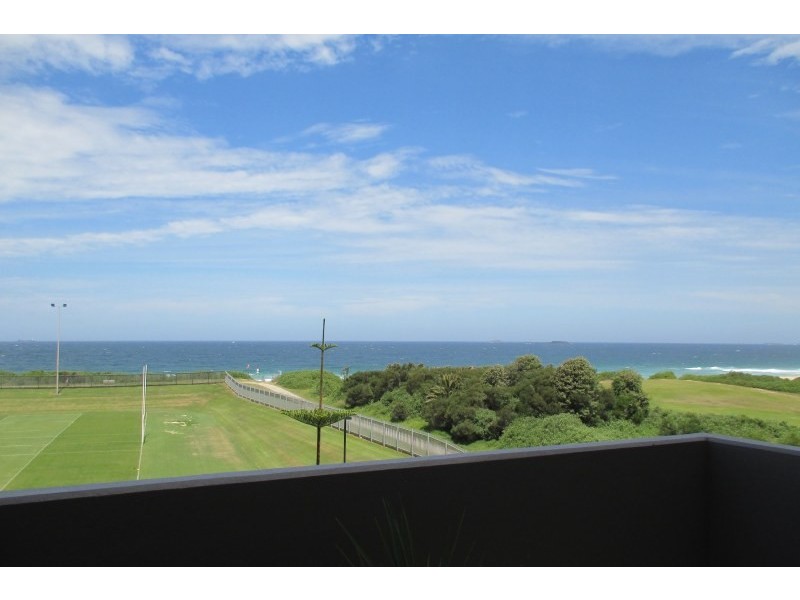 42/4 Bank Street, Wollongong NSW 2500