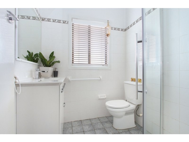 3 Karbo Street, Figtree NSW 2525