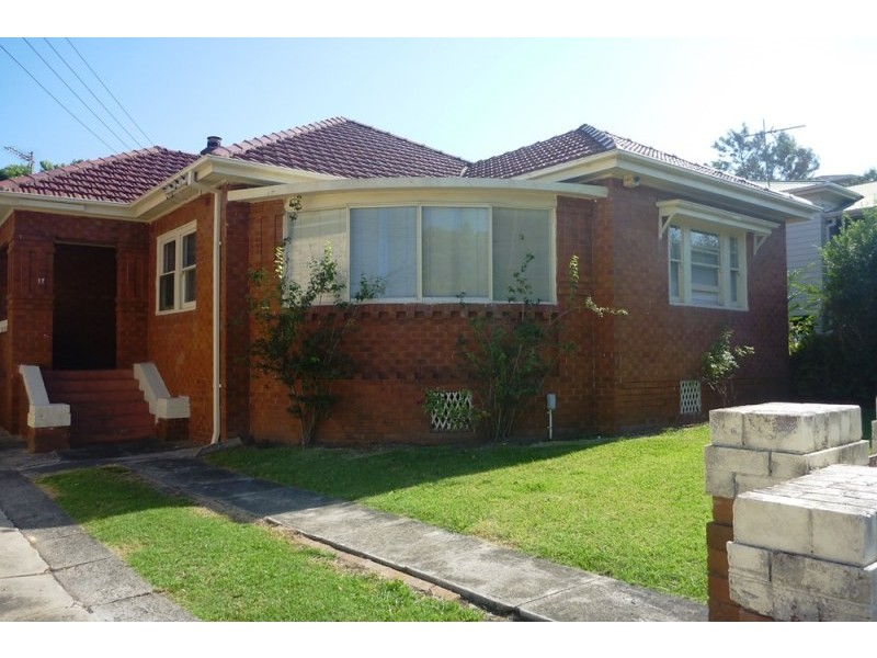 17 Hercules Street, Wollongong NSW 2500