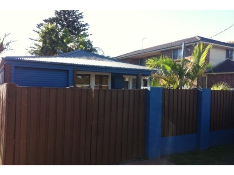 68 Pur Pur Avenue, Lake Illawarra NSW 2528