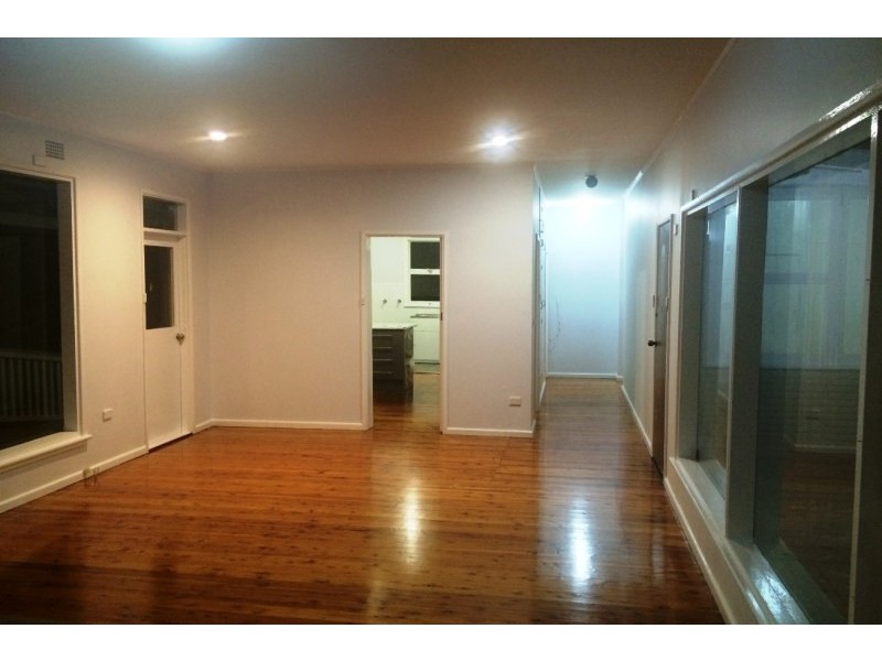 241 Farmborough Road, Farmborough Heights NSW 2526